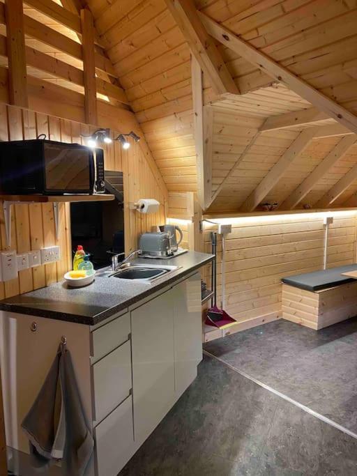 High Quality Cabin With Views Of Ben Nevis Banavie Exterior photo